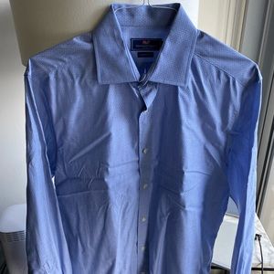 Men’s Vineyard Vines shirt